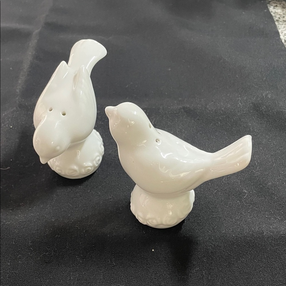 White Bird Salt and Pepper Shakers